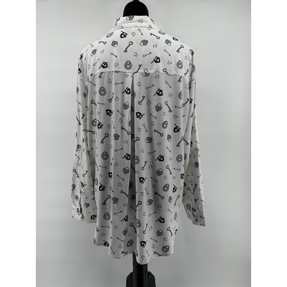 Jane and Delancey Womens Blouse Size Large White Black Heart Key Print Pleats - Picture 4 of 6